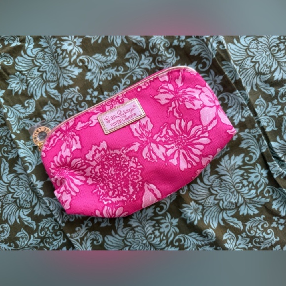 New Lilly Pulitzer For Estee Lauder Pink Floral Cosmetic Makeup Bag W/ Gold Trim